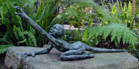 BRONZE ART GALLERY - BRONZE POOL SCULPTURES AND STATUES HORSE!